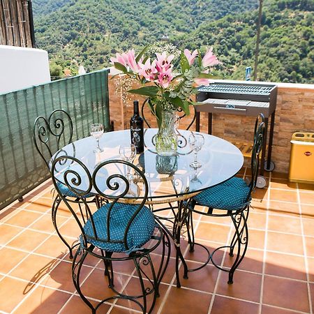 La Marikilla Apartment Jubrique Bagian luar foto